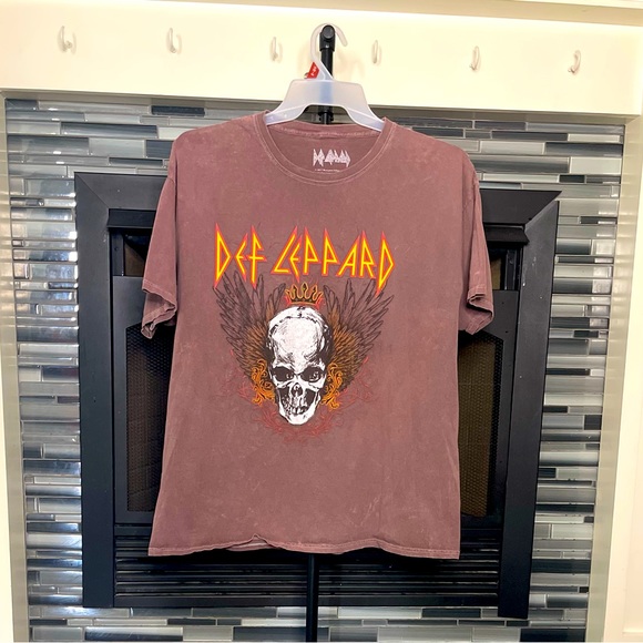Other - Retro “ Like “ Mens Def Leppard T-Shirt Bludgeon Riffola Size: XL / Extra Large